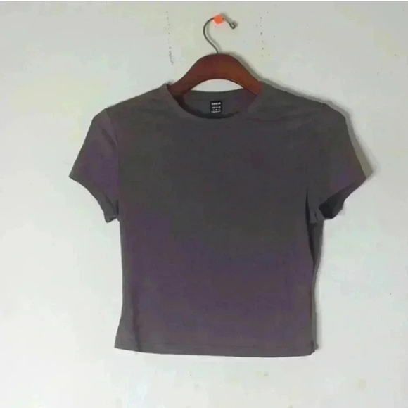 SHEIN Tops - Womens crop top